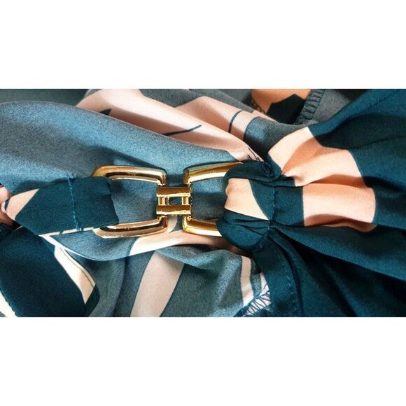 Emery Rose Womens Cold Shoulder Blouse L Gold Hooks Abstract Green & Peach Luxe - Picture 5 of 8